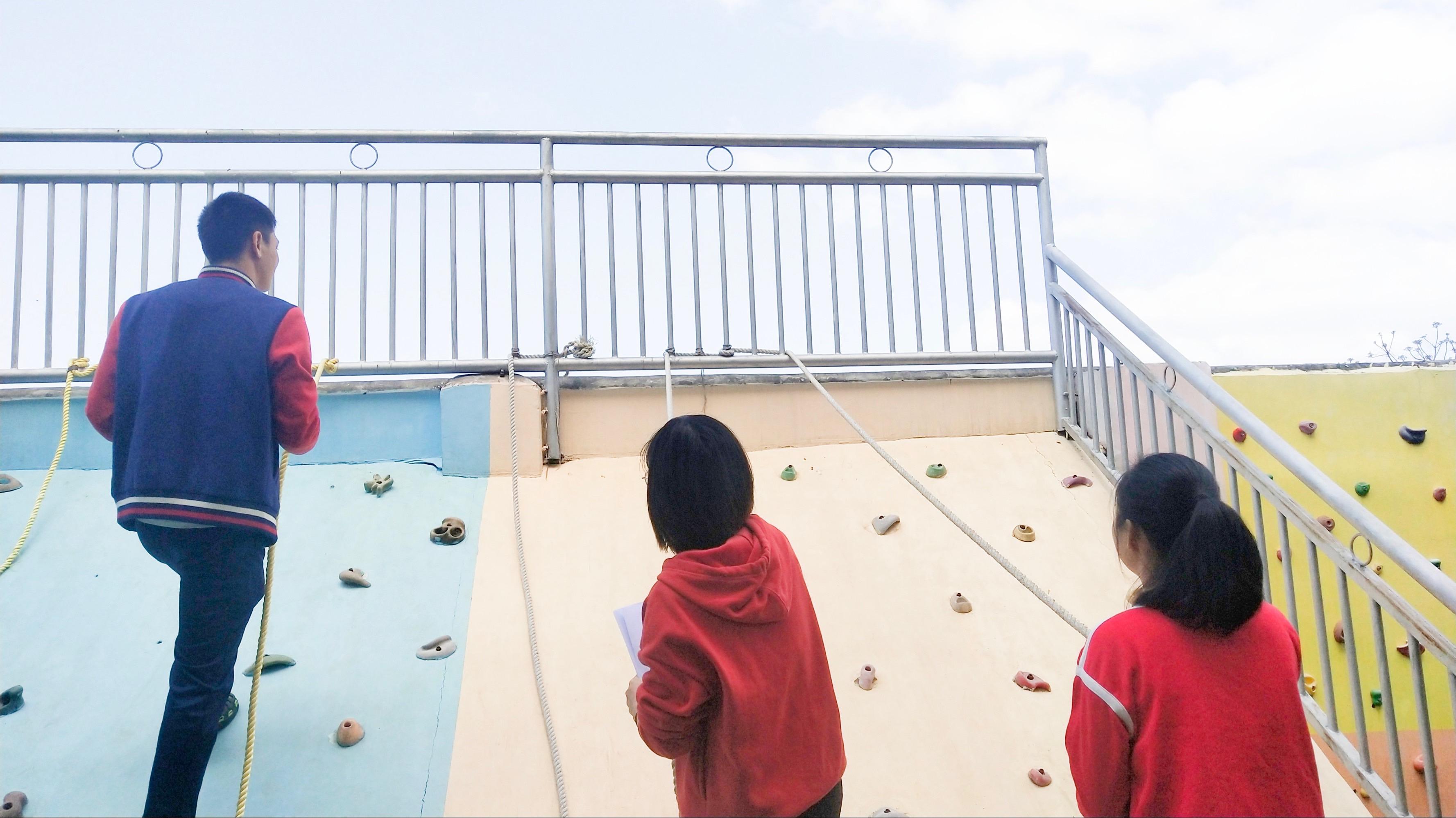 西秀镇四中开学时间(自贡市小学开学时间)